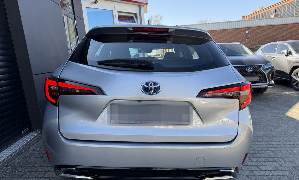 Toyota Corolla Touring Sports 1.8 Hybrid Business Editi foto 16