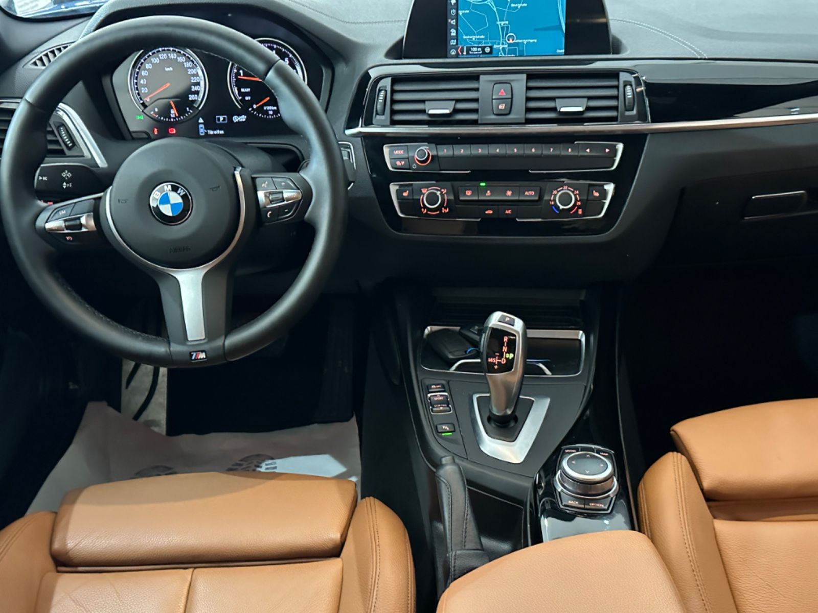 BMW 120i Li,ousine Edition M Sport Shadow*Leder*Navi foto 17