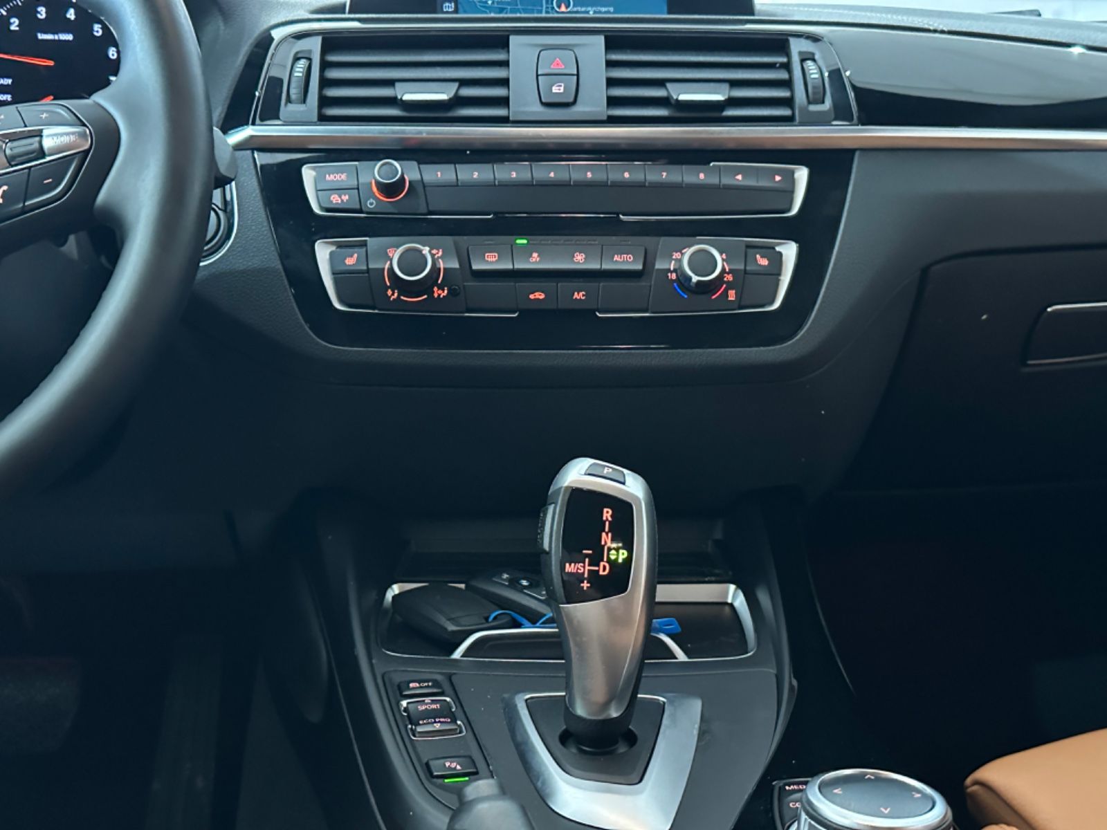 BMW 120i Li,ousine Edition M Sport Shadow*Leder*Navi foto 18