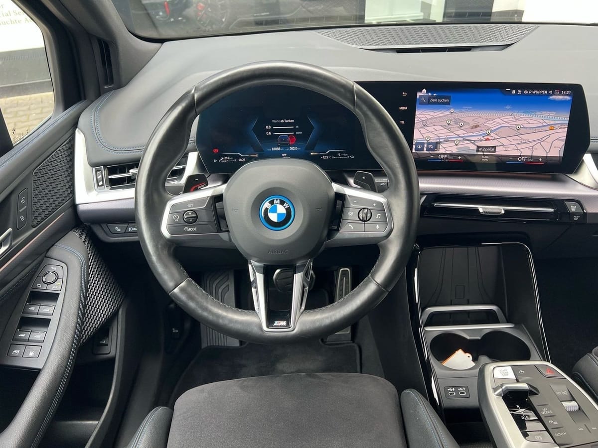 BMW 225e xDrive M Sport AdapLED PA DA+ AHK DAB RFK foto 7