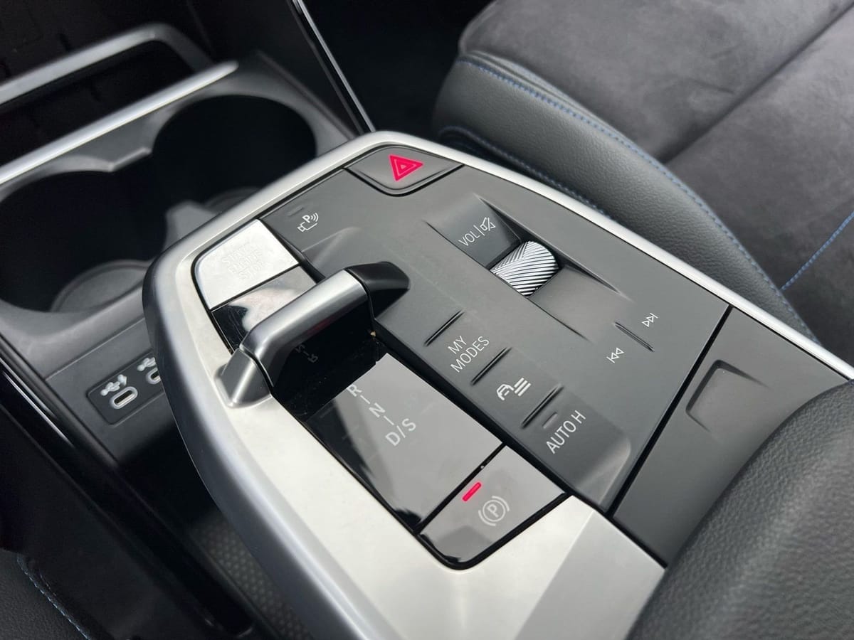 BMW 225e xDrive M Sport AdapLED PA DA+ AHK DAB RFK foto 8