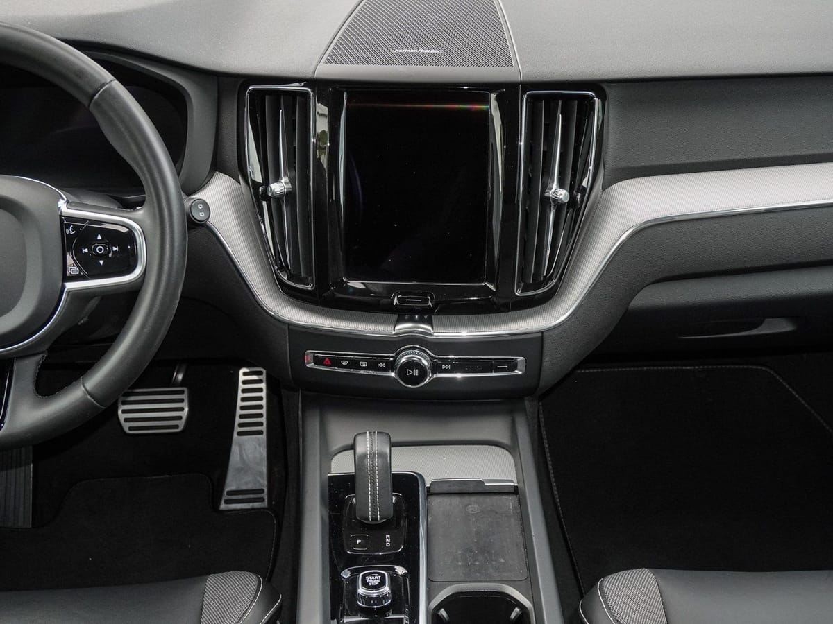 Volvo XC60 B4 B R-Design STANDHZG PANO AHK 360° H&K LE foto 13