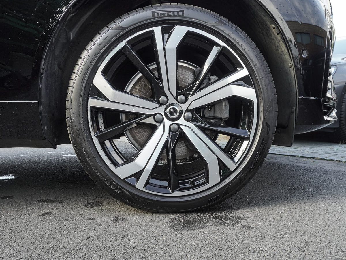 Volvo XC60 B4 B R-Design STANDHZG PANO AHK 360° H&K LE foto 7