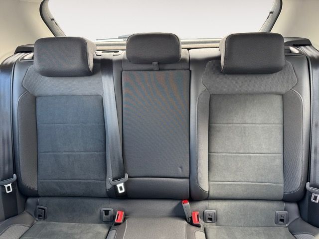 Volkswagen T-Roc 1.0 TSI Style Navi,AHK,Pano foto 13