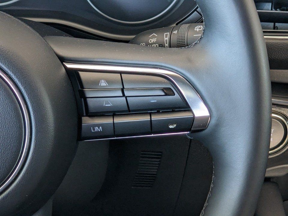 Mazda 3 2.5l (140PS) Takumi Leder Bose 360°Kamera 1.Ha foto 12