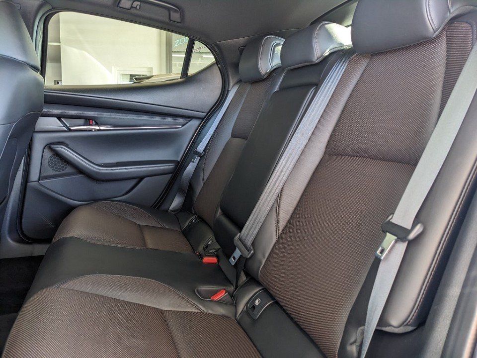 Mazda 3 2.5l (140PS) Takumi Leder Bose 360°Kamera 1.Ha foto 22