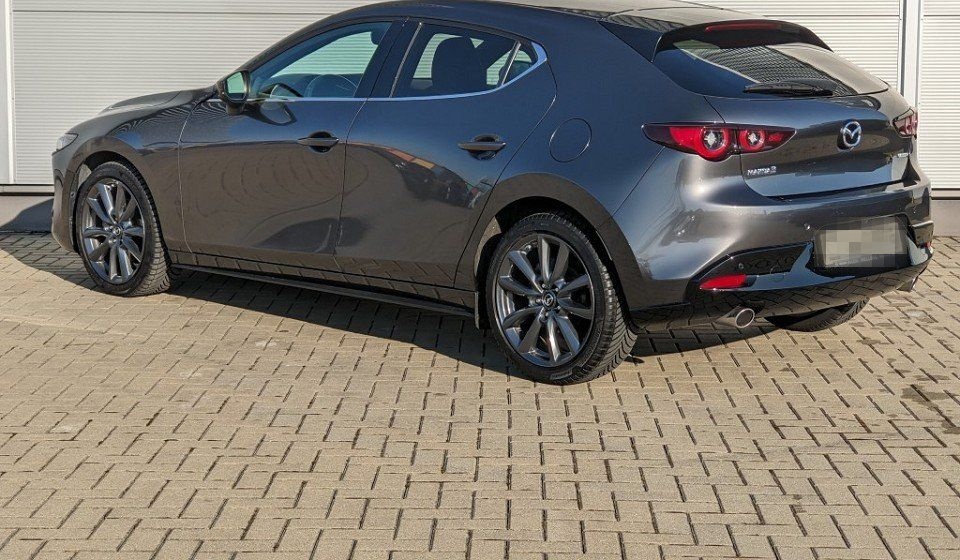 Mazda 3 2.5l (140PS) Takumi Leder Bose 360°Kamera 1.Ha foto 4
