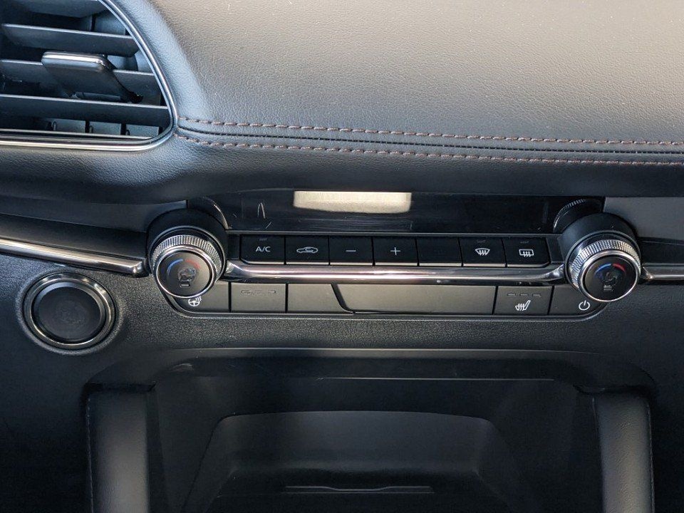 Mazda 3 2.5l (140PS) Takumi Leder Bose 360°Kamera 1.Ha foto 8