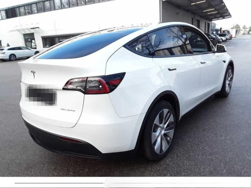 Tesla Model Y Long Range Dual AWD 360 Kam Autopilot 3 foto 4