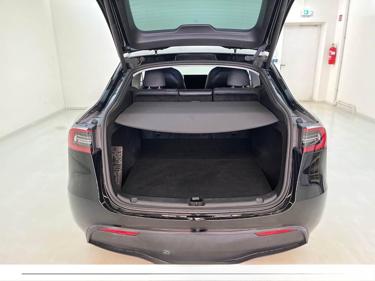 Tesla Model Y Long Range Dual AWD 360 Kam Autopilot 3 foto 11