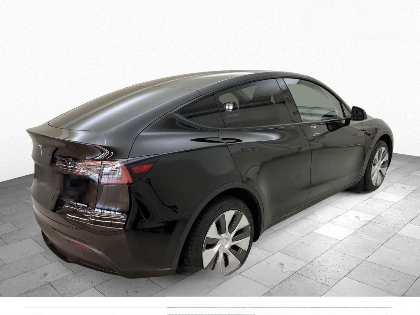 Tesla Model Y Long Range Dual AWD 360 Kam Autopilot 3 foto 4