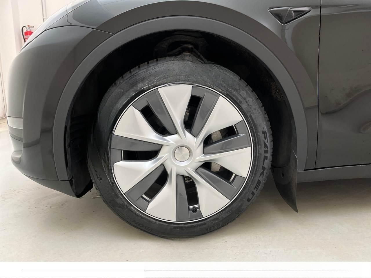 Tesla Model Y Long Range Dual AWD 360 Kam Autopilot 3 foto 5