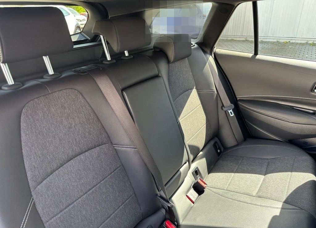 Toyota Corolla 1.8 Hybrid Touring Sports Team D foto 9