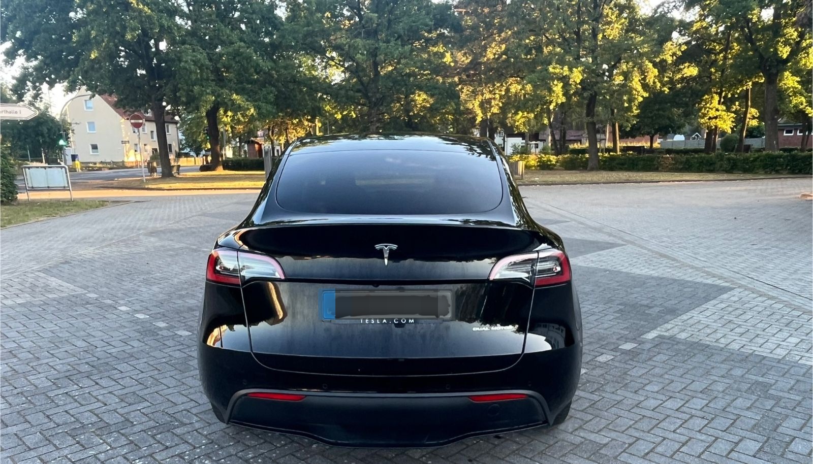 Tesla Model Y Long Range Dual Motor AWD Long Range foto 4