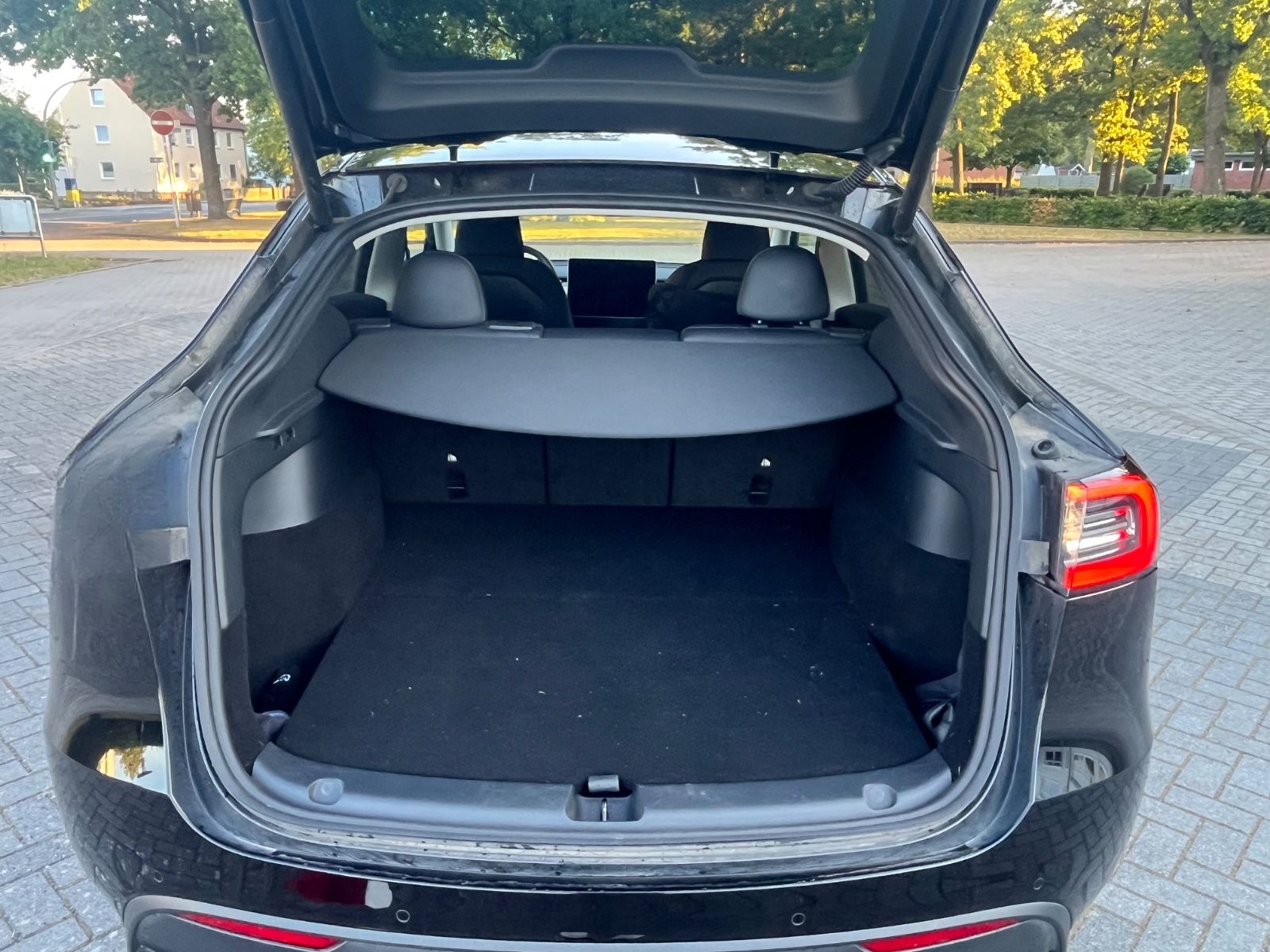 Tesla Model Y Long Range Dual Motor AWD Long Range foto 5