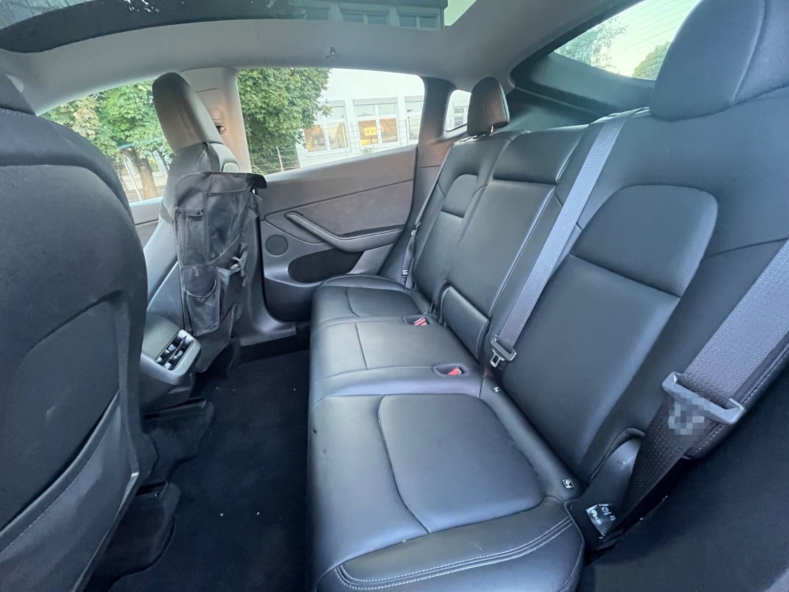 Tesla Model Y Long Range Dual Motor AWD Long Range foto 6