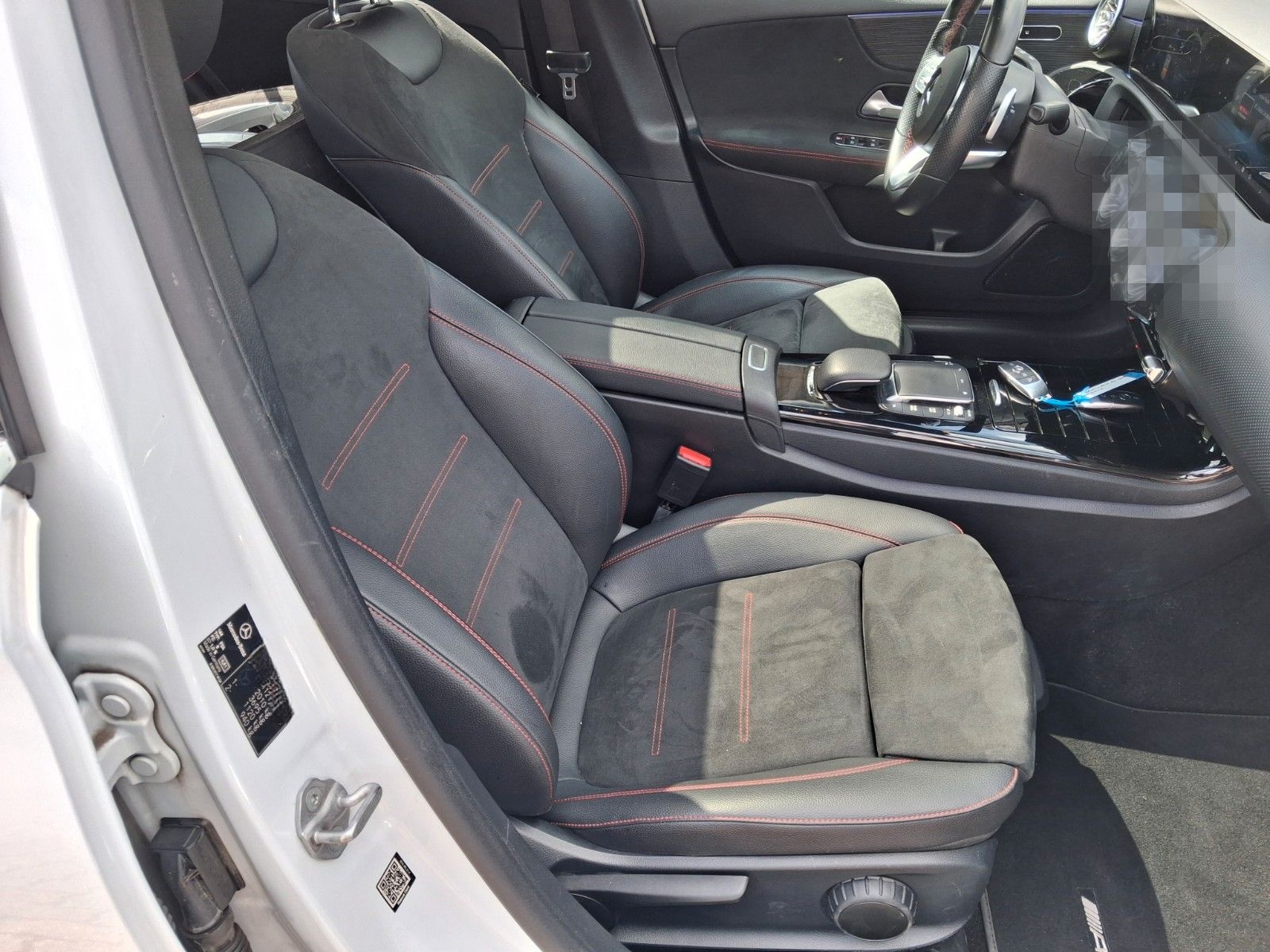 Mercedes-Benz A 200d Limo AMG Navi Pano Alcantara DIG LED foto 11