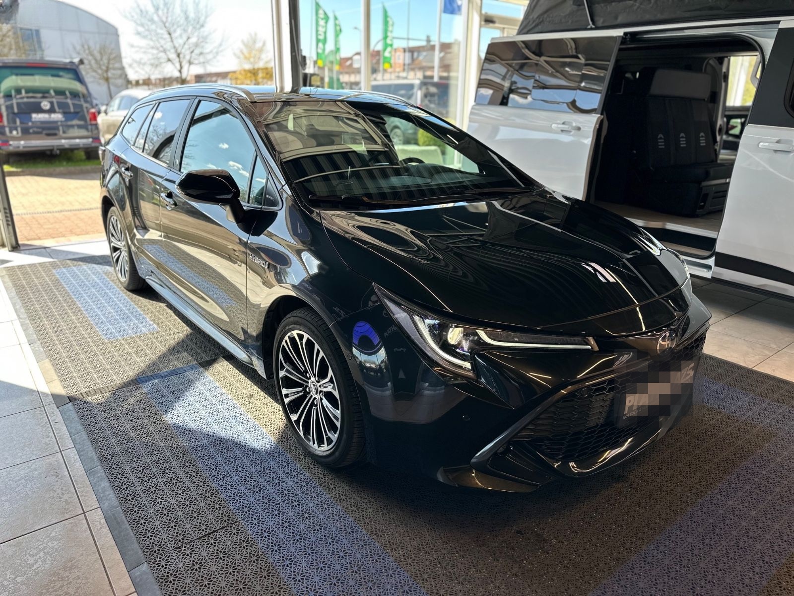 Toyota Corolla Touring Sports Hybrid Team D foto 3