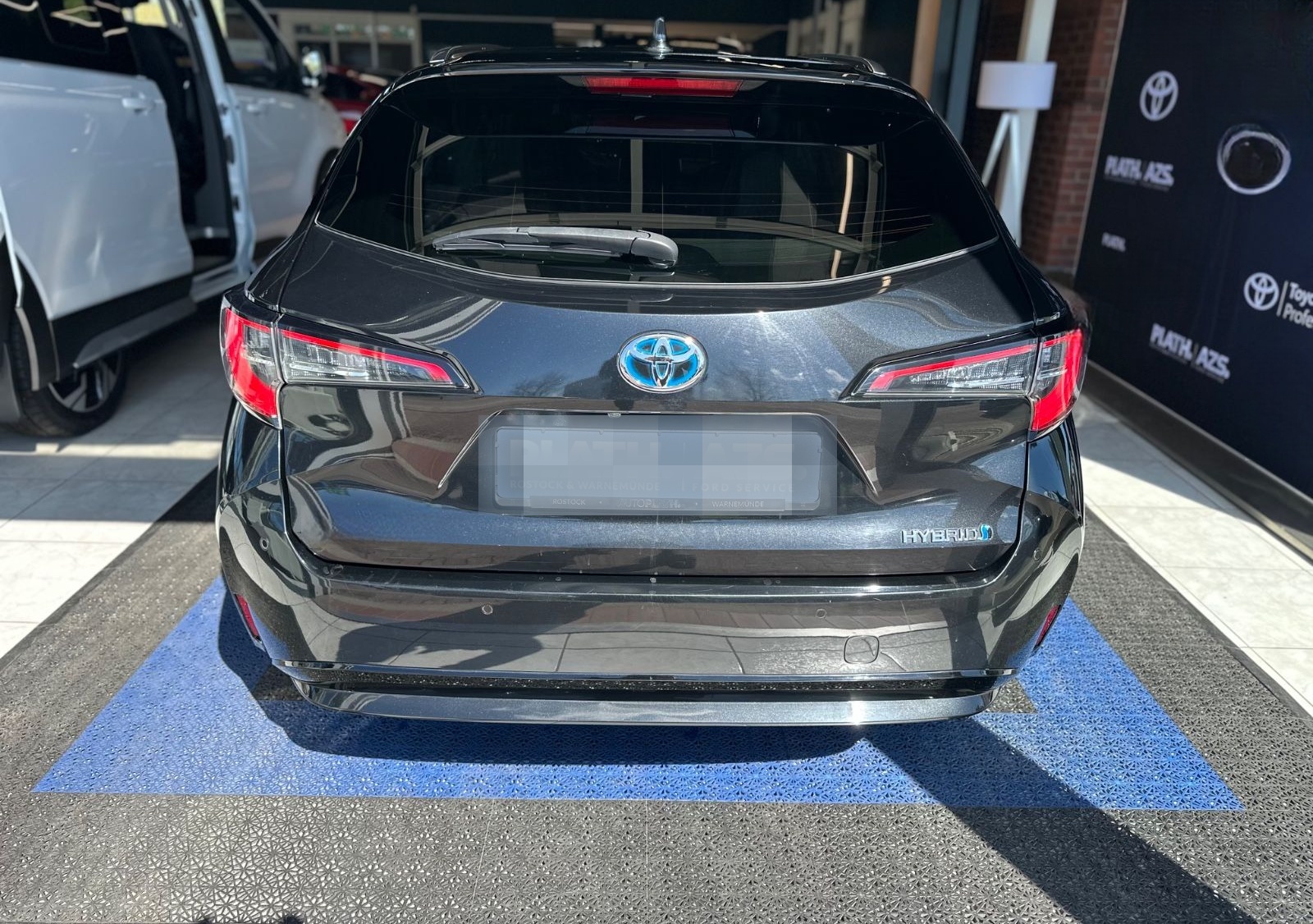Toyota Corolla Touring Sports Hybrid Team D foto 6