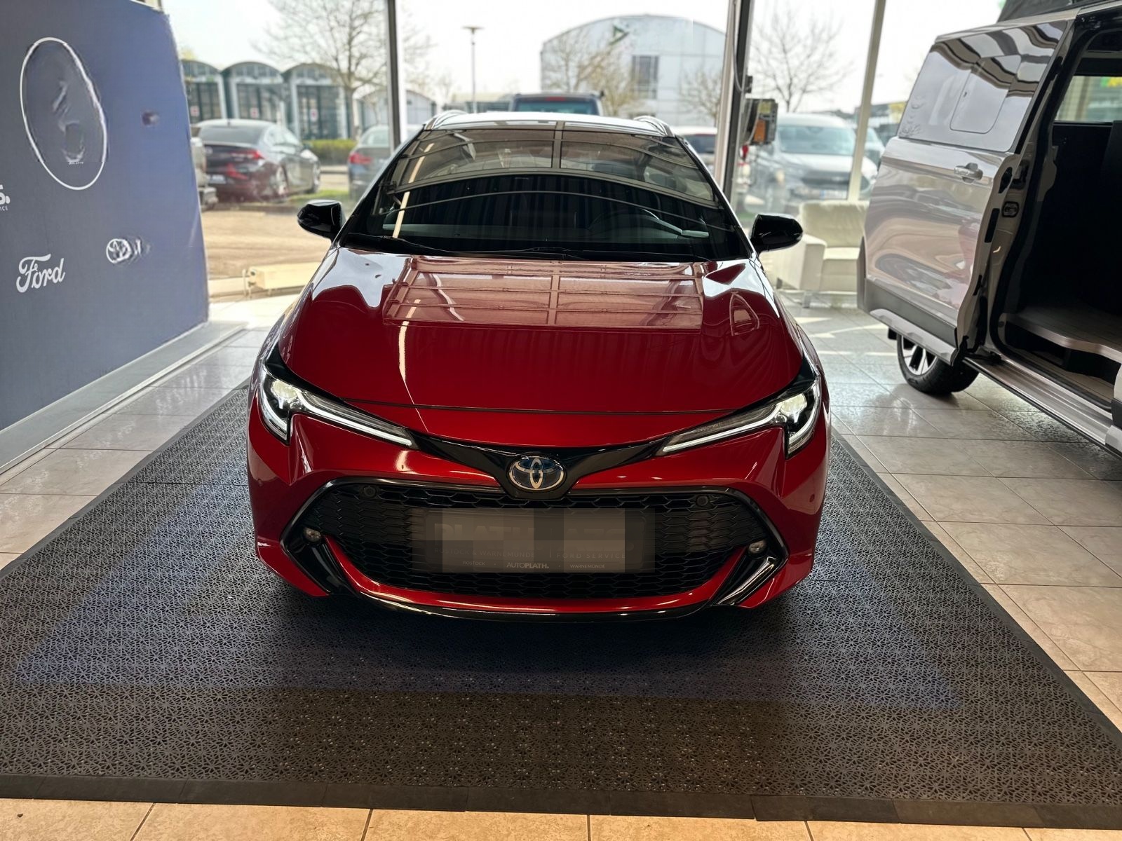 Toyota Corolla Touring Sports Hybrid Team D foto 2