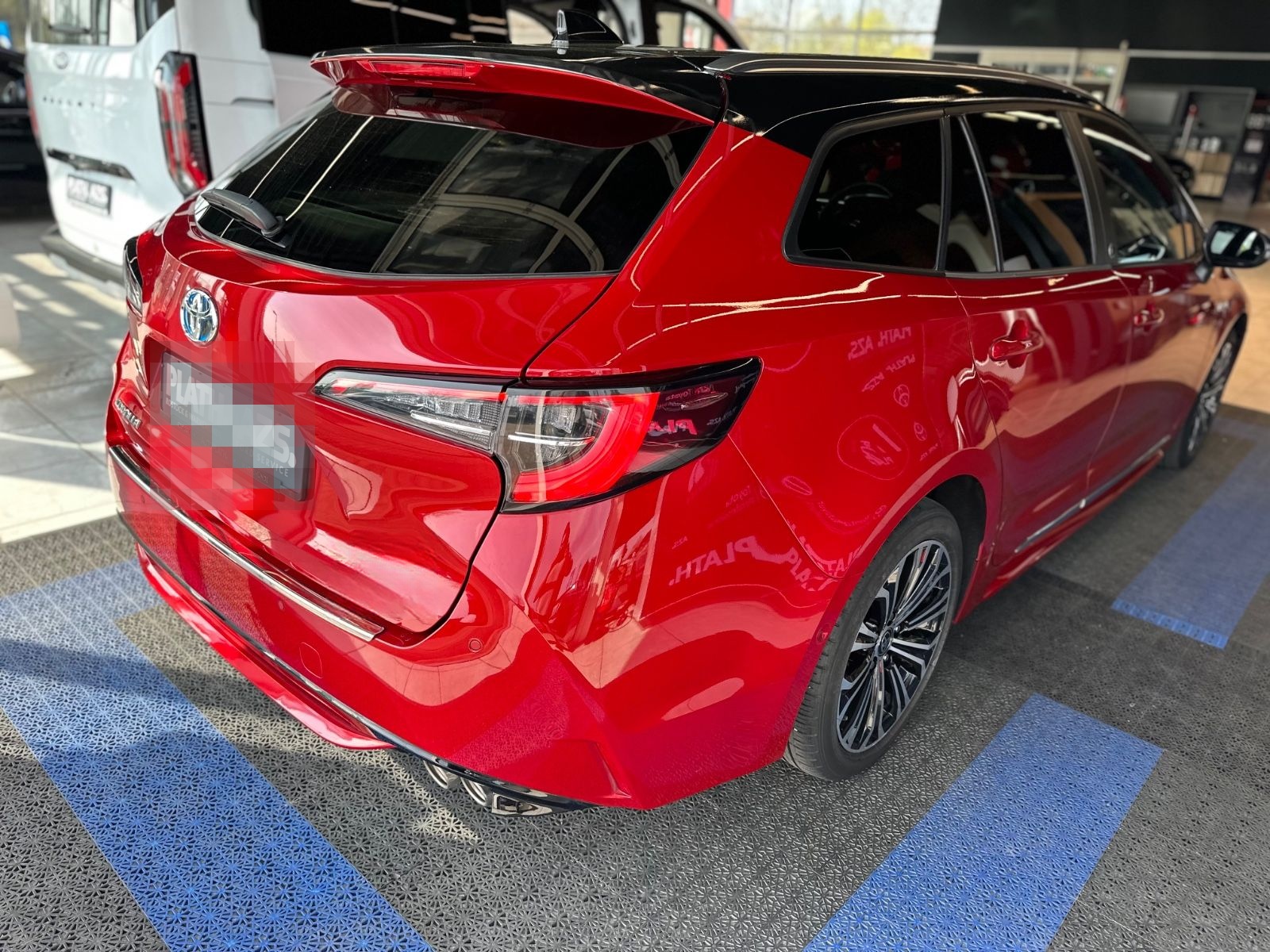 Toyota Corolla Touring Sports Hybrid Team D foto 5