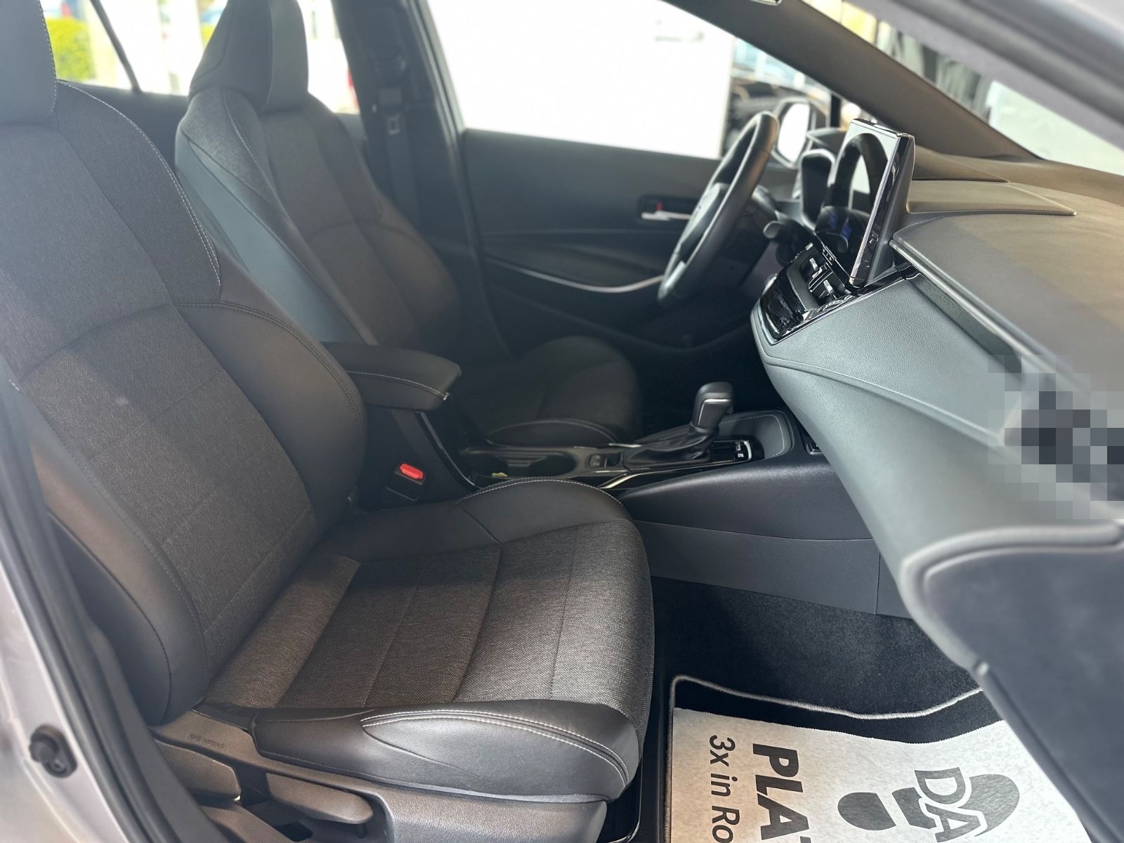 Toyota Corolla Touring Sports Hybrid Style foto 21