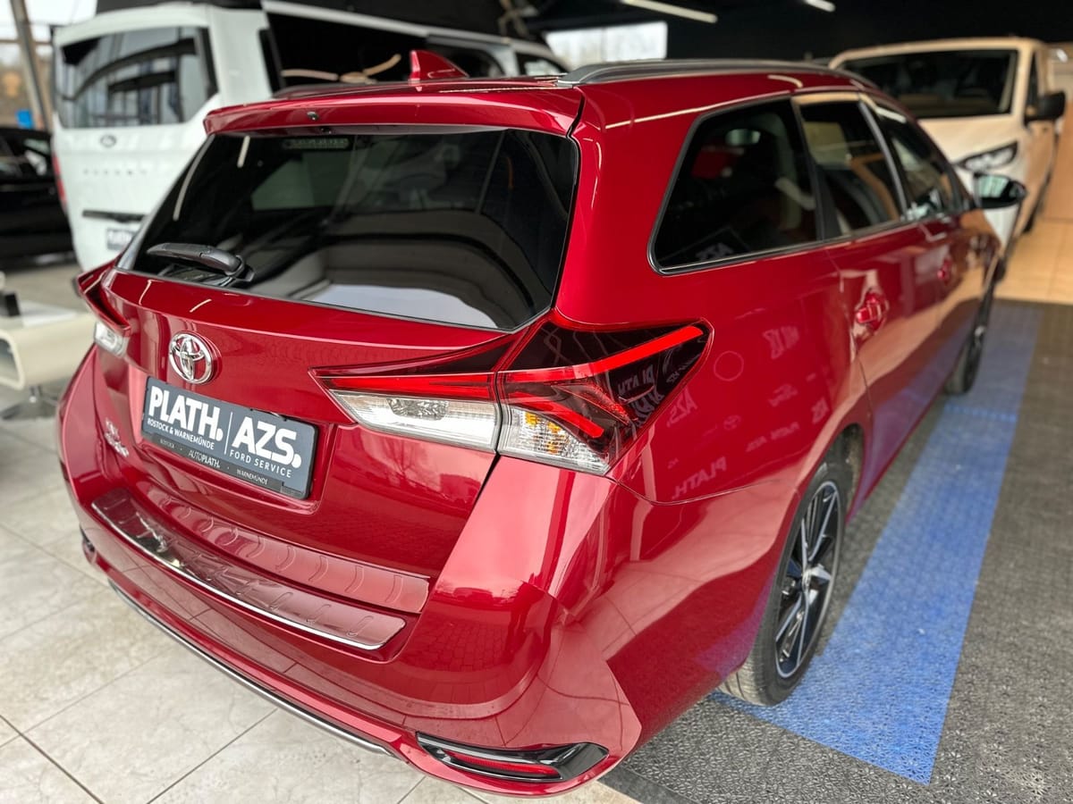 Toyota Auris Touring Sports Team D foto 5