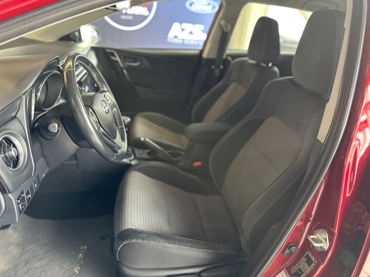 Toyota Auris Touring Sports Team D foto 9