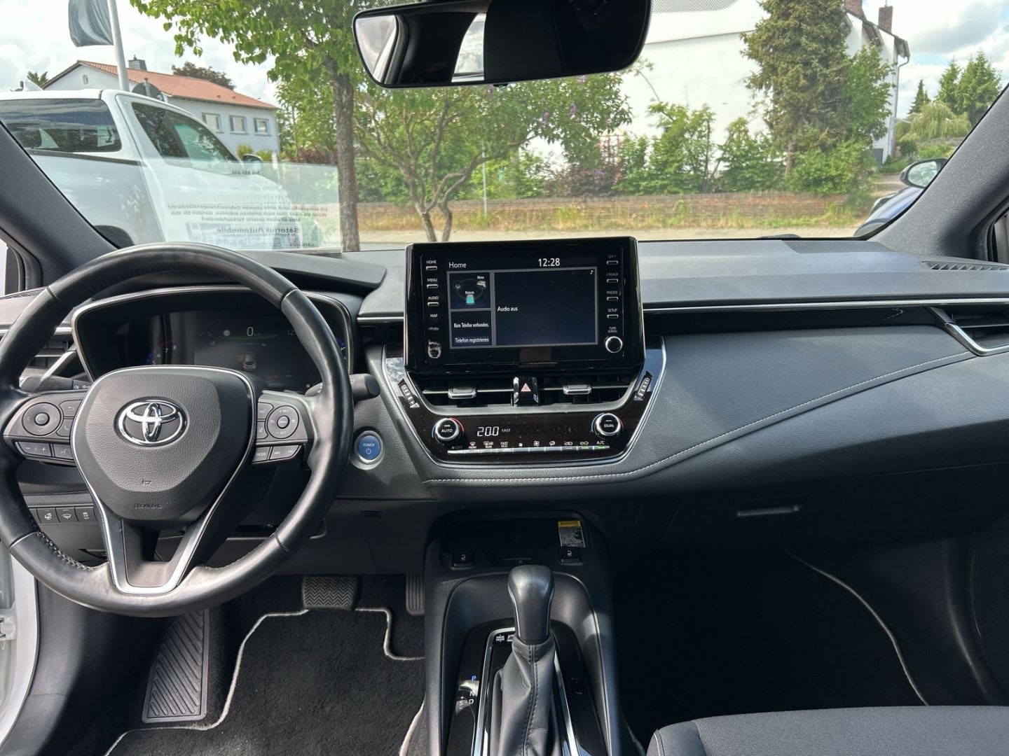 Toyota Corolla Hybrid 2.0 L Hyb. 5-Tg. Club LED ACC Meh foto 13