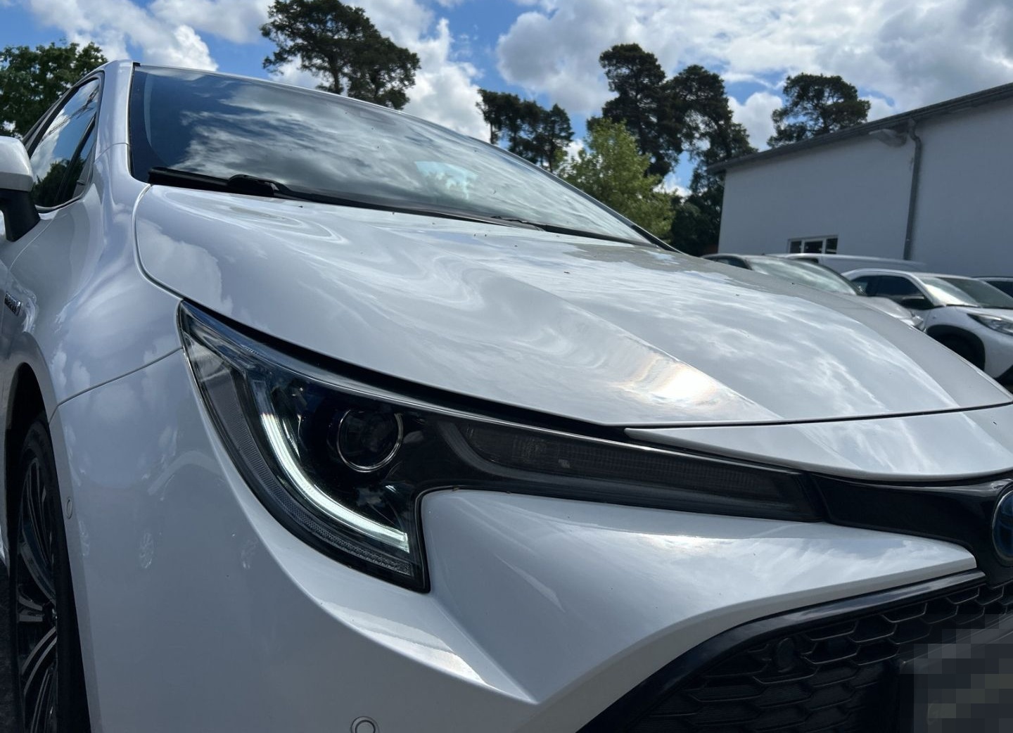 Toyota Corolla Hybrid 2.0 L Hyb. 5-Tg. Club LED ACC Meh foto 6
