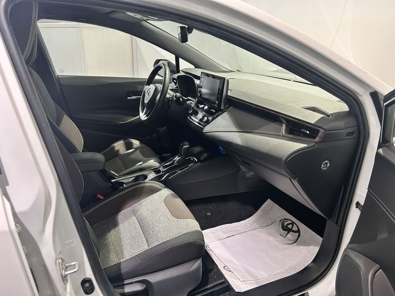 Toyota Corolla 2.0 Hybrid Touring Sport TREK foto 13