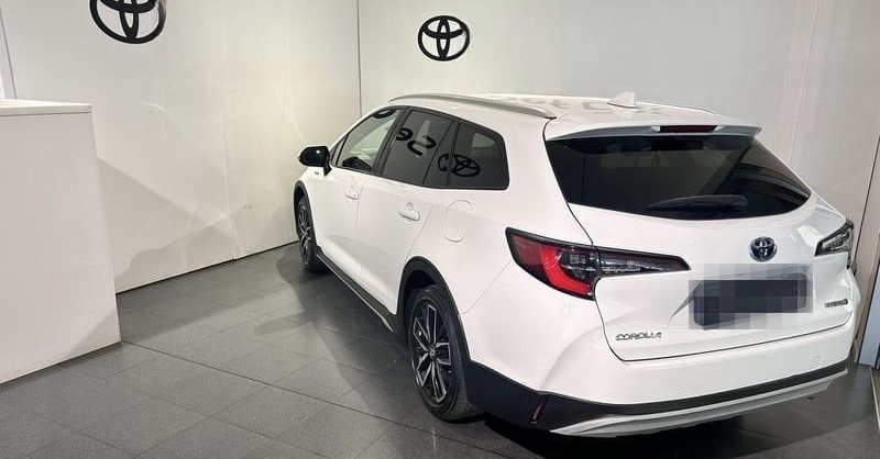 Toyota Corolla 2.0 Hybrid Touring Sport TREK foto 5