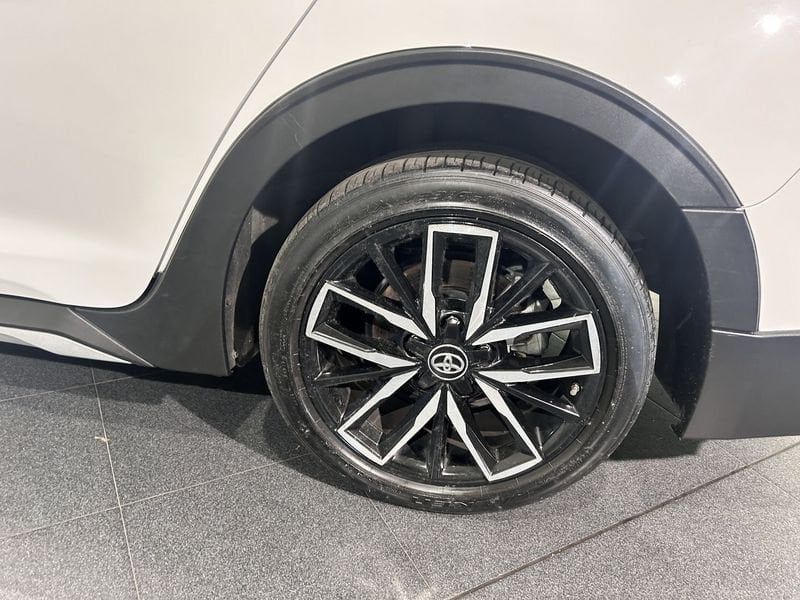 Toyota Corolla 2.0 Hybrid Touring Sport TREK foto 7