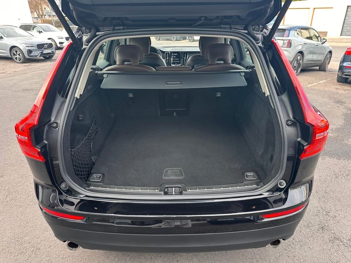Volvo XC 60 B4 AWD Momentum Pro ACC BLIS Kamera Leder foto 8