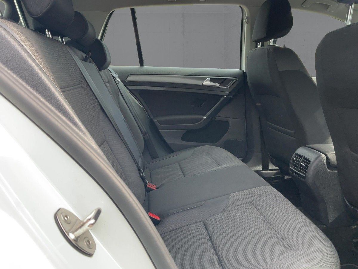 Volkswagen Golf VII e-Golf LED+NAV+APP+2xPDC+MFA+MFL+LM16" foto 13