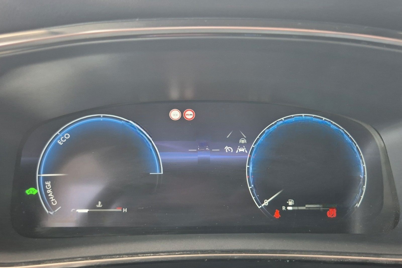 Toyota Corolla TS Hybrid Team D Navi Carplay PDC LED foto 11