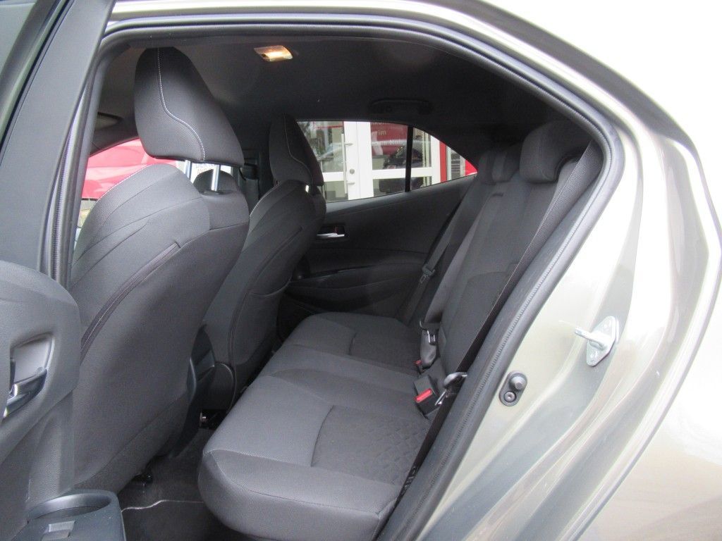 Toyota Corolla 1.8 Hybrid Club foto 12