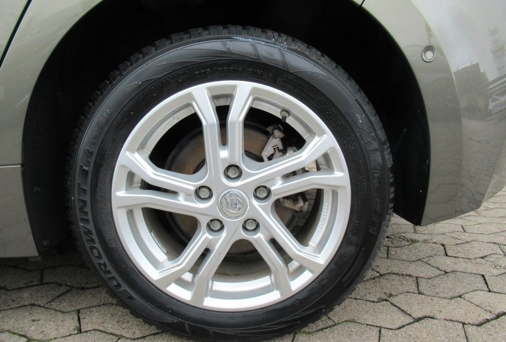 Toyota Corolla 1.8 Hybrid Club foto 10