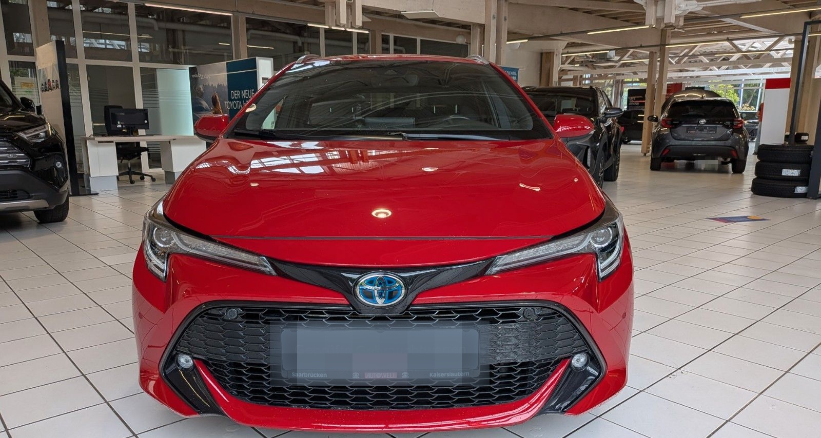 Toyota Corolla Touring Sports Hybrid Team D foto 2
