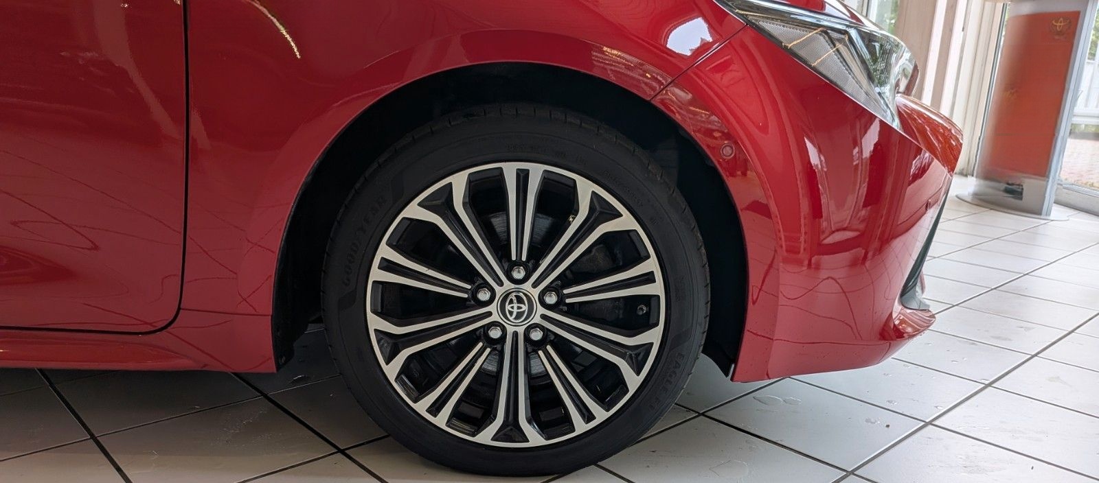 Toyota Corolla Touring Sports Hybrid Team D foto 18