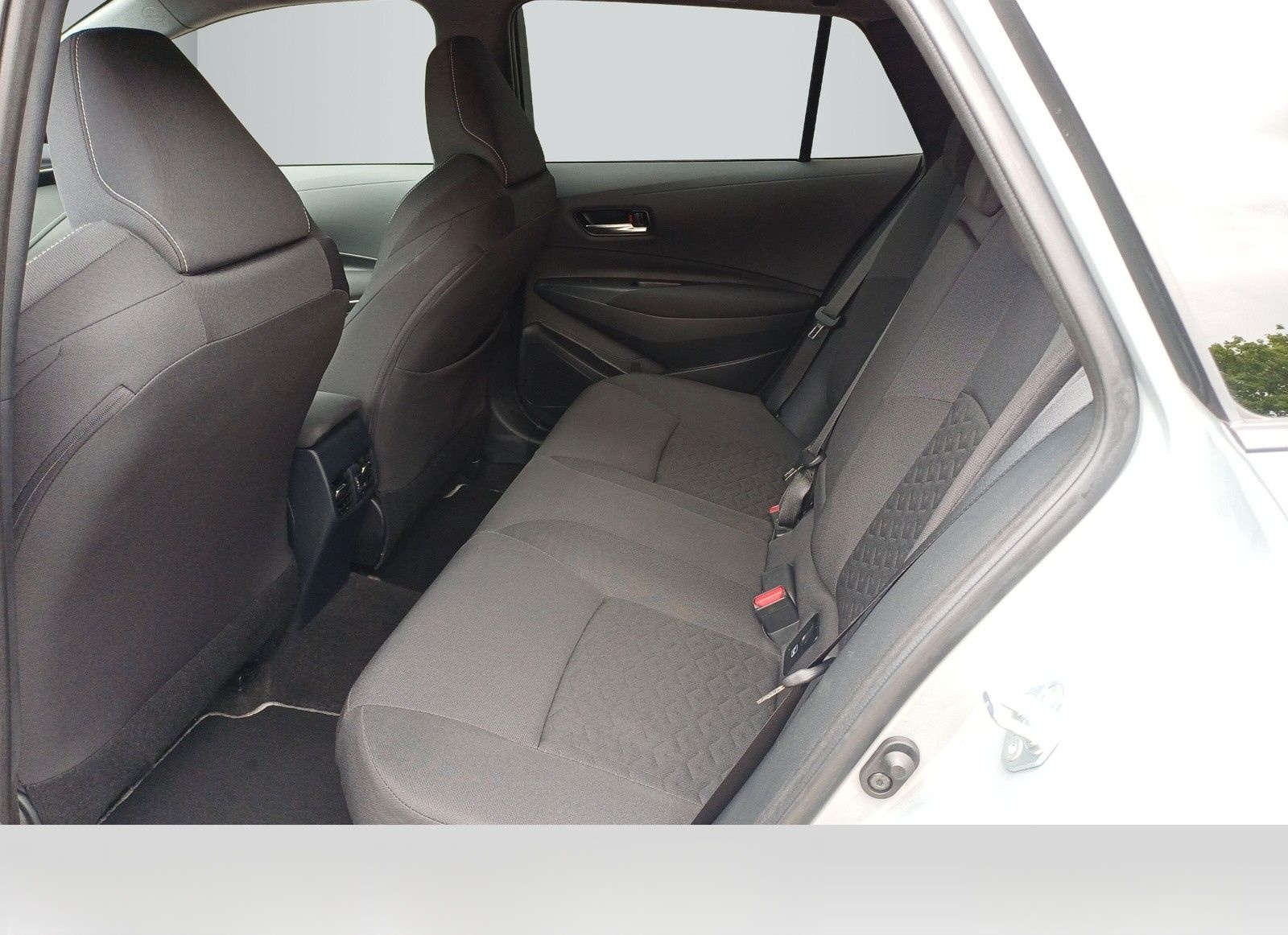 Toyota Corolla Touring Sports Hybrid Team D foto 8