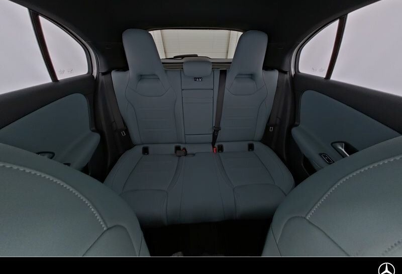Mercedes-Benz A 200 d AMG Premium PanoSD Distron Kam Keyle LED foto 9