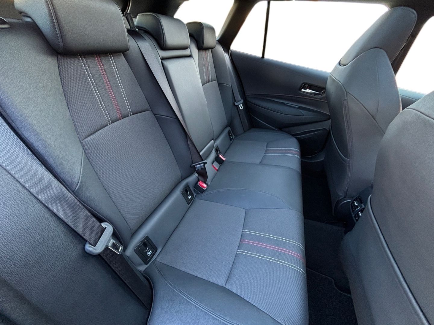 Toyota Corolla 2.0 Hybrid TS GR Sport *Bi-LED*HUD*JBL* foto 9