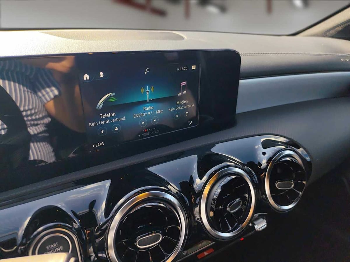 Mercedes-Benz A 200 AMG-Line Night-Paket+LED+LM foto 12