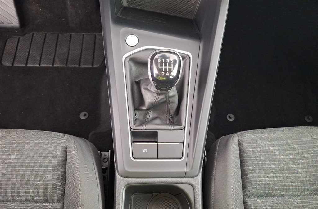 Volkswagen Golf Variant Life 2.0 TDI BusinessPremium Navi foto 15