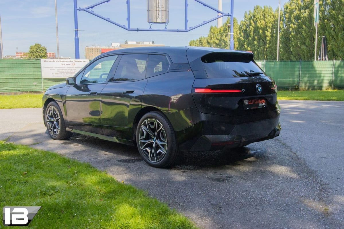 BMW iX 40 xDrive Sport 'P-Dach'Laser'H-Kardon'Voll' foto 5
