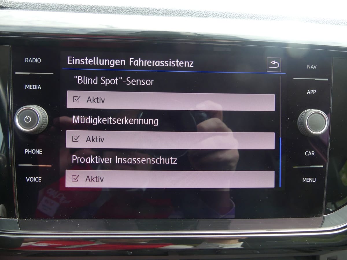 Volkswagen T-Cross 1.0 R-Line LED Navi Virtual Cockpit PDC foto 17
