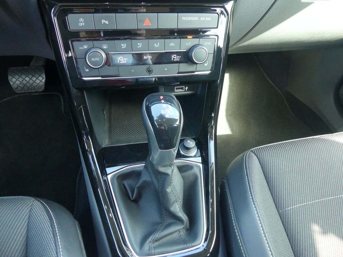 Volkswagen T-Cross 1.0 R-Line LED Navi Virtual Cockpit PDC foto 20