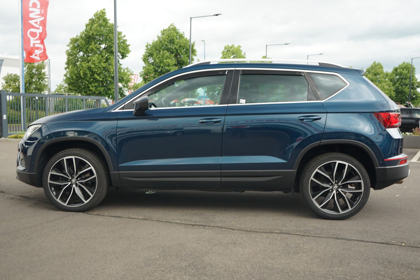 Seat Ateca 1.5 Xcellence Sitzheizung LED Navi Kamera foto 4