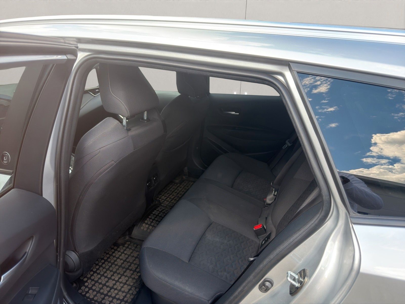 Toyota Corolla Touring Sports Hybrid Team D foto 23